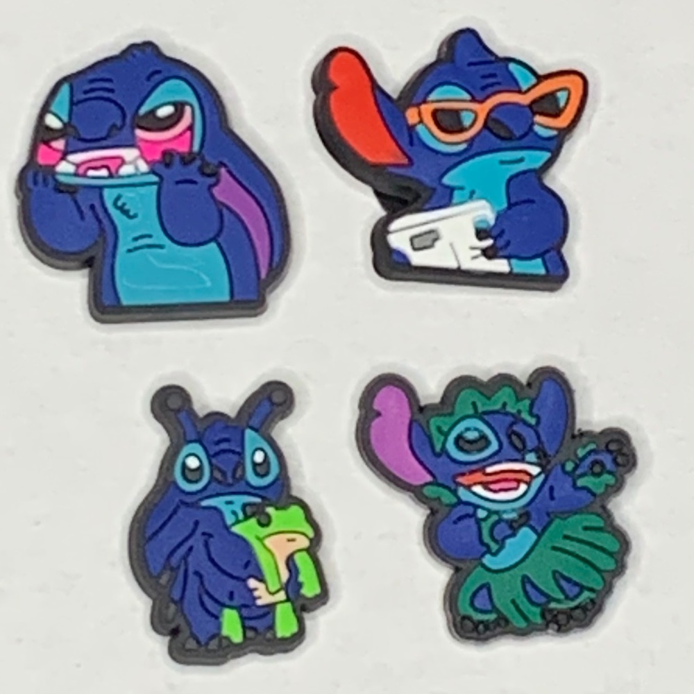 sticth Croc Charm Set